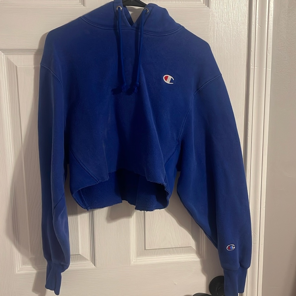 ROYAL BLUE CROPPED CHAMPION HOODIE💙